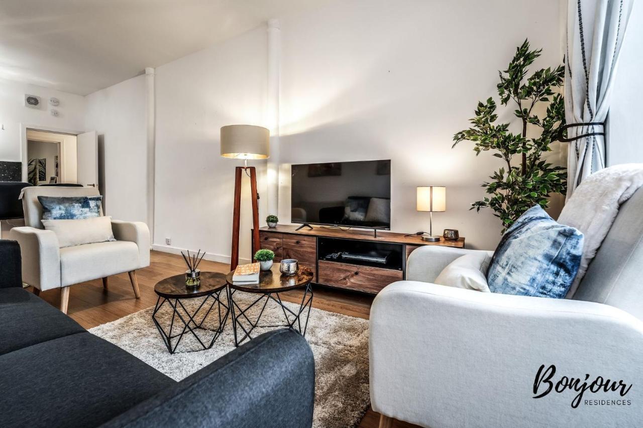 Cosy Grassmarket 2Br-1Ba - Newly Decorated! By Bonjour Residences إدنبرة المظهر الخارجي الصورة