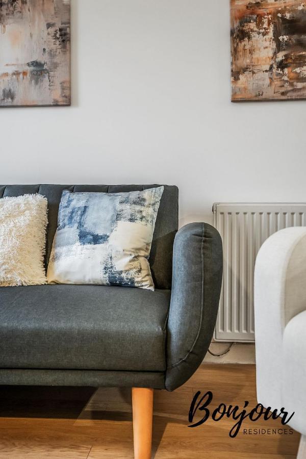 Cosy Grassmarket 2Br-1Ba - Newly Decorated! By Bonjour Residences إدنبرة المظهر الخارجي الصورة