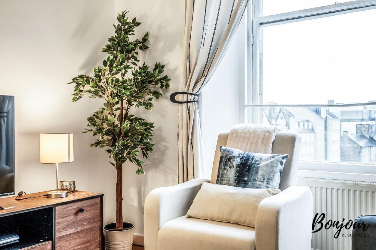 Cosy Grassmarket 2Br-1Ba - Newly Decorated! By Bonjour Residences إدنبرة المظهر الخارجي الصورة
