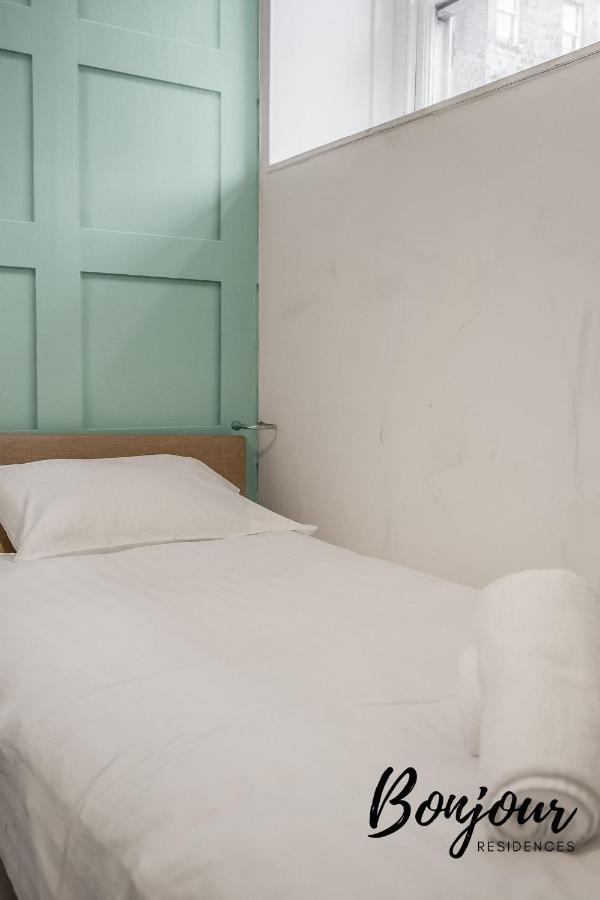 Cosy Grassmarket 2Br-1Ba - Newly Decorated! By Bonjour Residences إدنبرة المظهر الخارجي الصورة