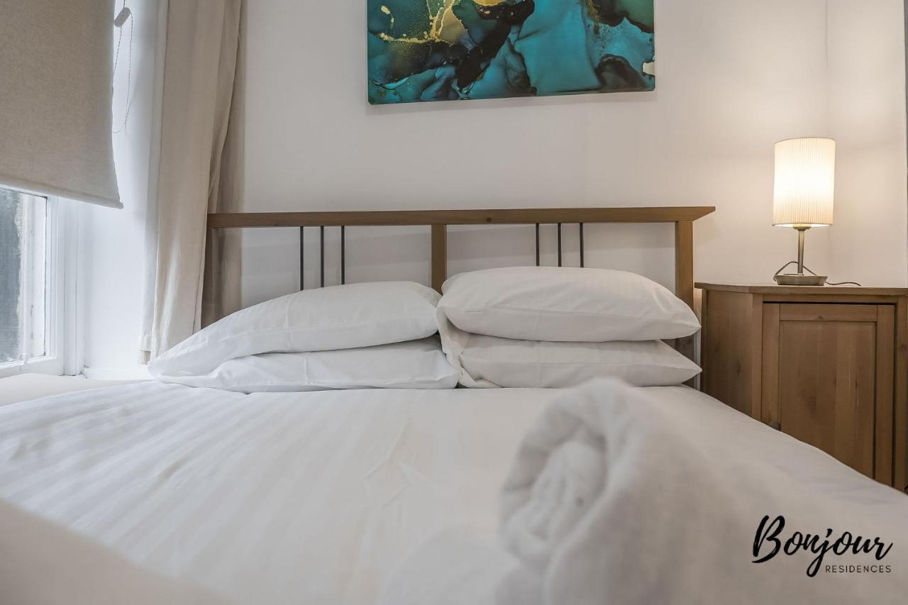 Cosy Grassmarket 2Br-1Ba - Newly Decorated! By Bonjour Residences إدنبرة المظهر الخارجي الصورة